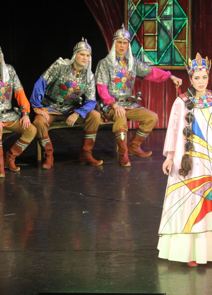 Сказка о прекрасной царевне и семи богатырях