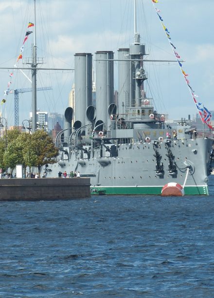 Большая обзорная экскурсия с посещением крейсера «Аврора»