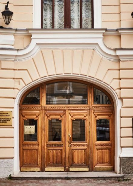 И смех, и слёзы, и любовь…