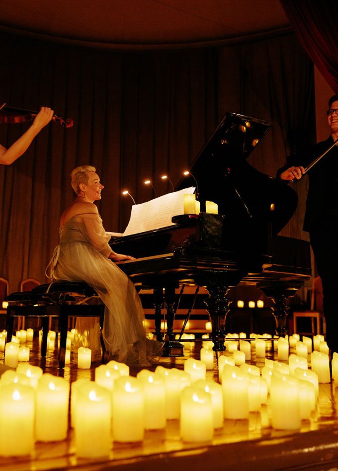 Шедевры Миядзаки и Хисаиси при свечах