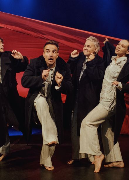 Над городом Шагала