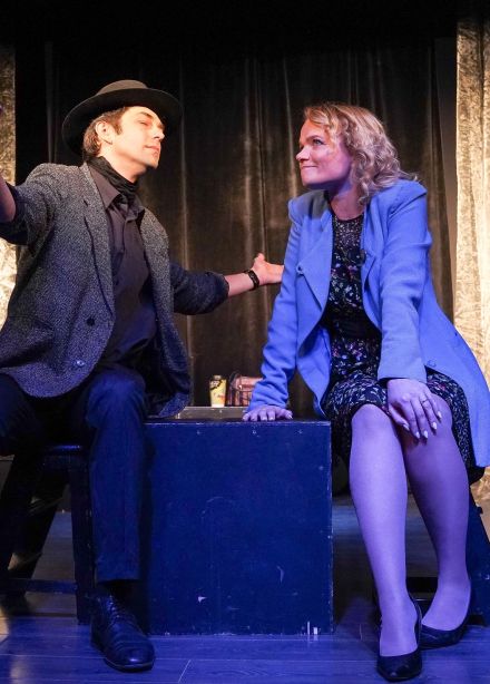 Вверх по лестнице, ведущей вниз