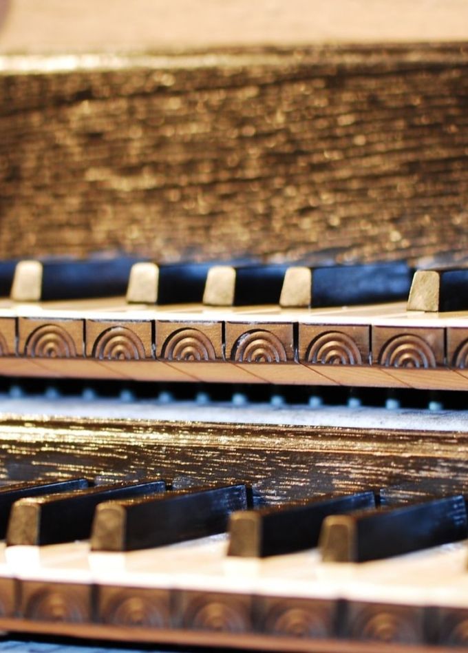 Орган при свечах. Ave Maria и мелодии весны