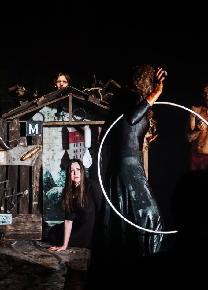 Жизнь и приключения сарая номер XII