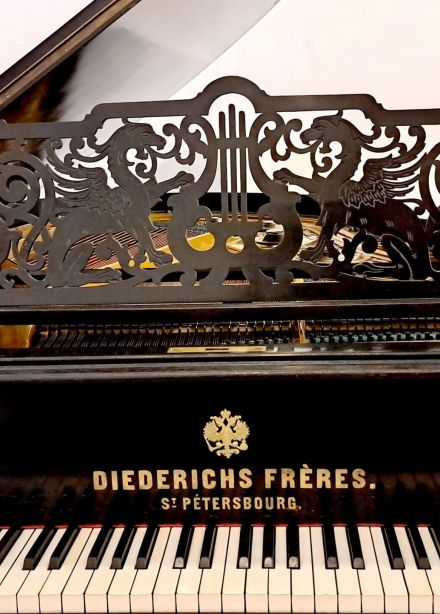 Романтика кино. Фортепианные импровизации на крыше Невского