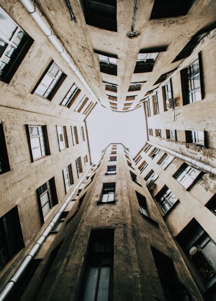 Тайные лабиринты Петроградской стороны