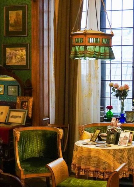 В гости к Бенуа: живая квартира на Васильевском