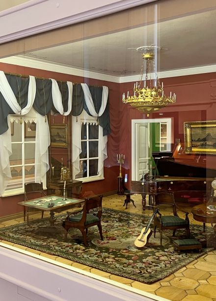 Не дом, а игрушечка!