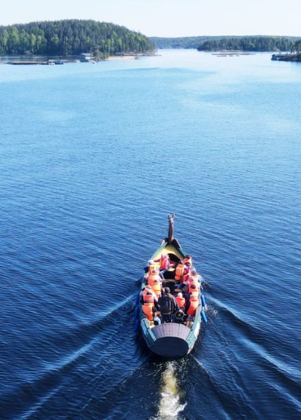 Сквозь водопады и века: Хаски, драккар и форель на ладожских берегах