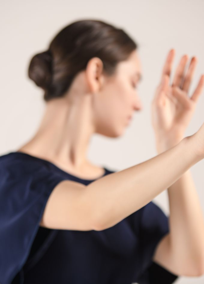 Пластика, жонглирование, актерский танец