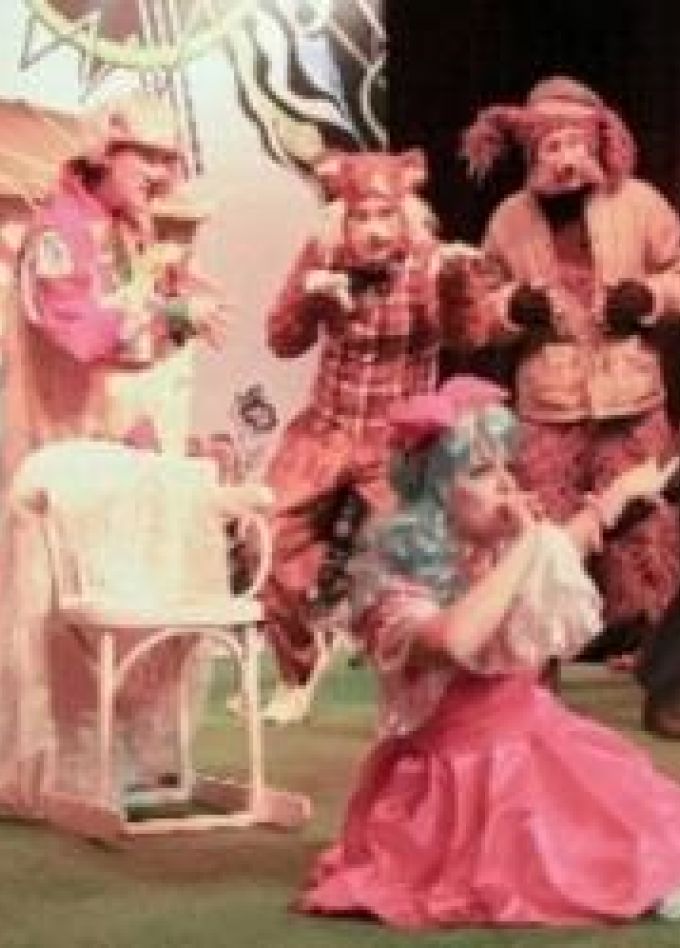 Спектакль "Поросенок Кнок"