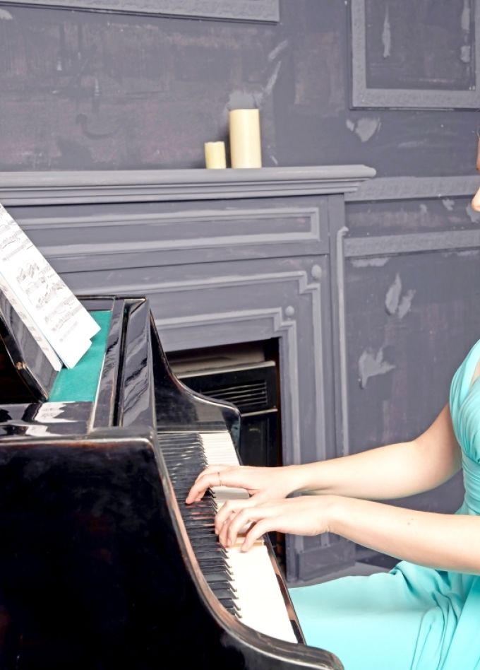 Салон с историей: Нувеллистъ № 9. СМИ 19 века: Бумажная машина времени