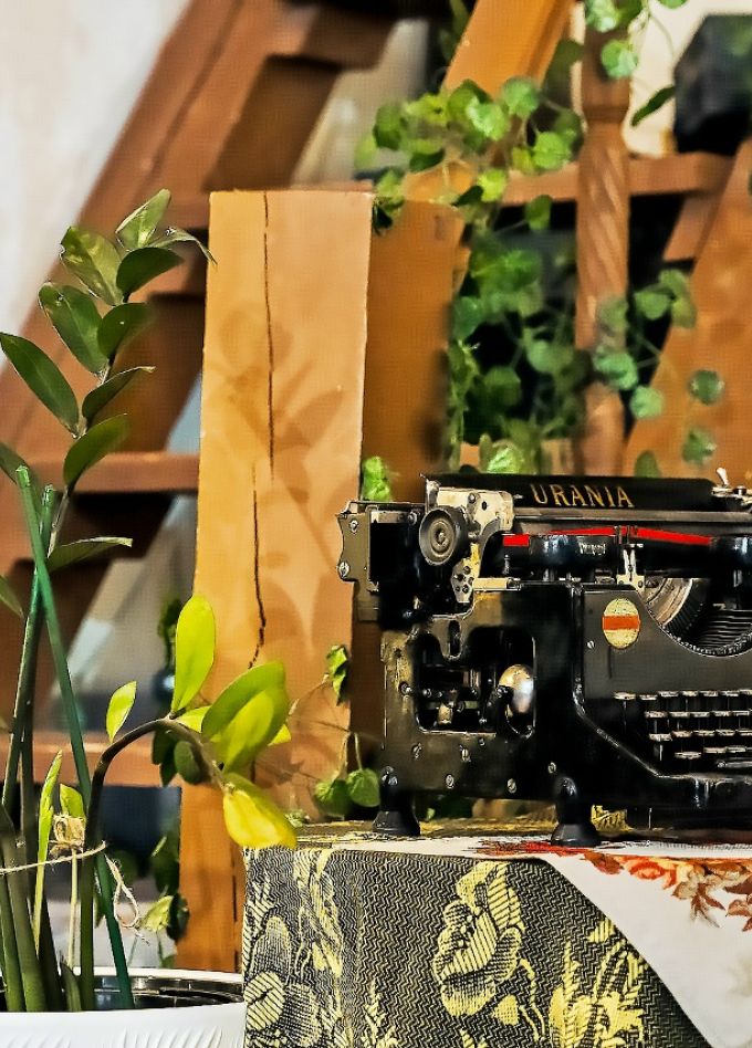 «Бродячая собака» возвращается: Гумилёв, Ахматова, Маяковский, Прокофьев, Вертинский и другие