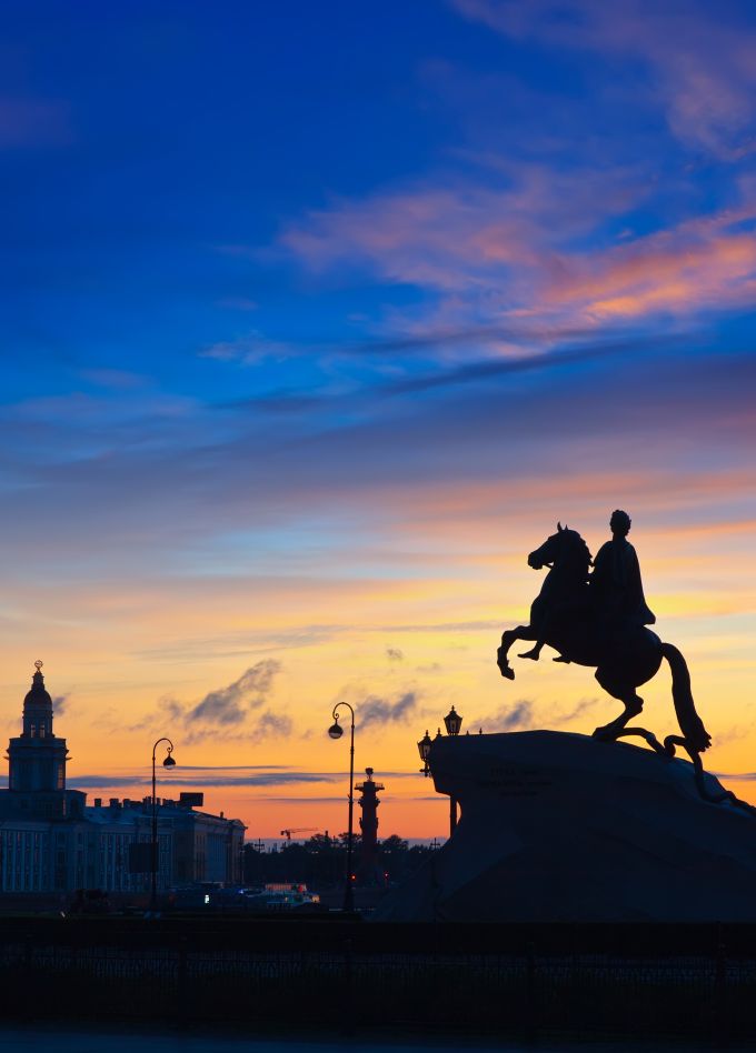 Вечерняя обзорная экскурсия по Санкт-Петербургу