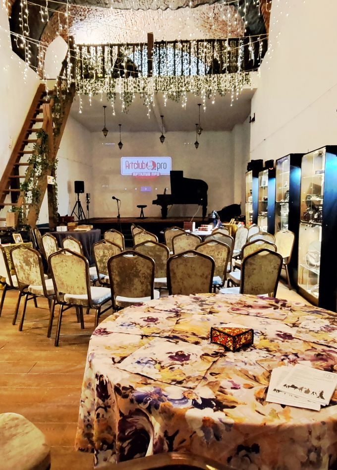 Рояль джаз. Романтические образы при свечах во дворце на Невском