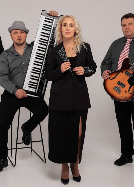 Retro Romantic Jazz на крыше Невского — хиты ХХ века