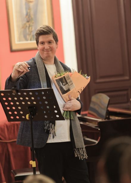 Квартирник по-французски при свечах