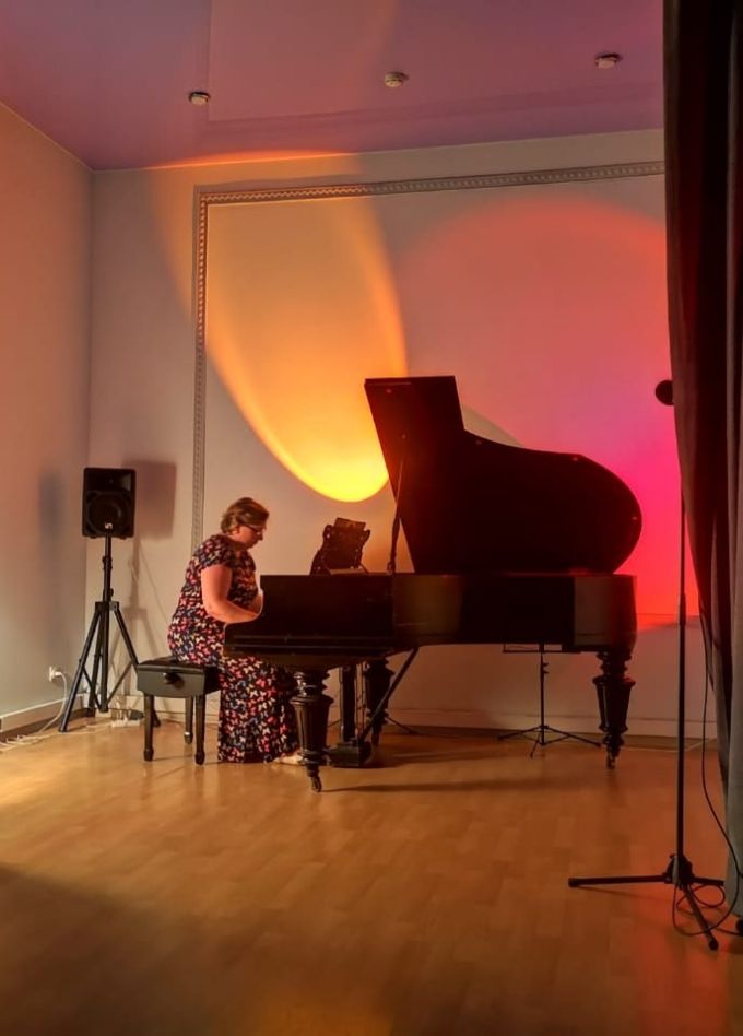 Онегинские вечера. Главы романа под рояль. Вечер третий: V. Именины и VI. Поединок. Деревня