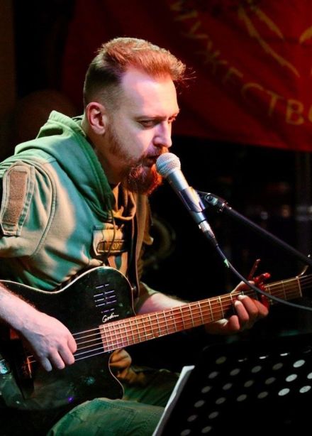 Нас запомнит история...