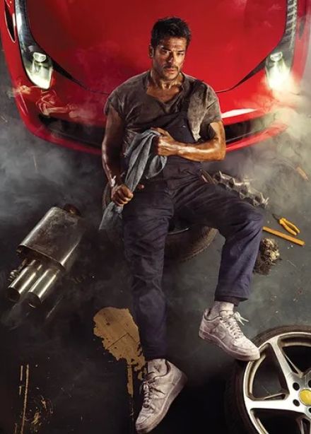 Бурак Озчивит. Самая красивая девушка Стамбула