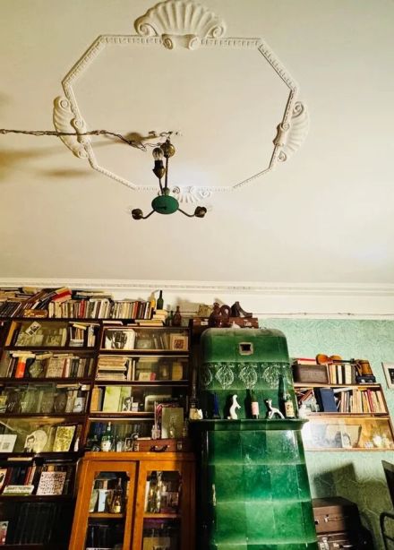 Питерские коммуналки: три квартиры снаружи и изнутри