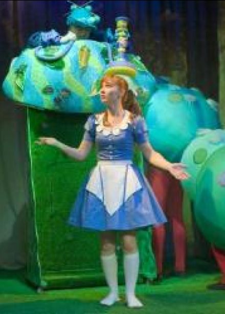 Спектакль "Алиса в стране чудес" (Театр у Нарвских ворот)