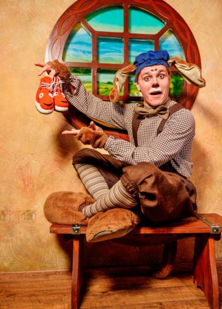 Спектакль "Волшебные башмачки"