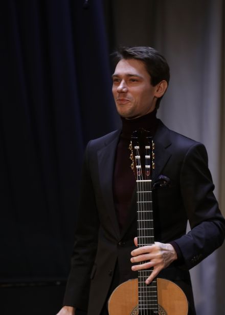 Магия гитары при свечах. Краски Италии