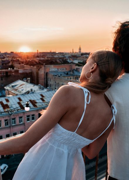 Романтический Питер: дворы, парадные, коммуналка и крыша