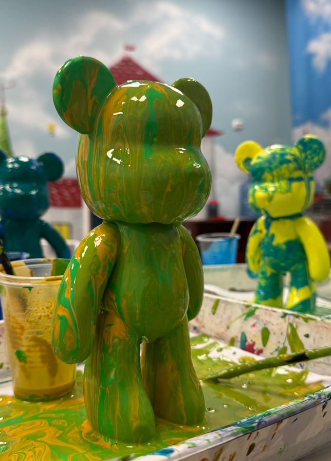 Роспись мишек Bearbrick