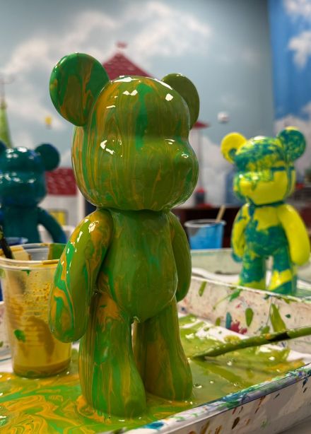 Роспись мишек Bearbrick