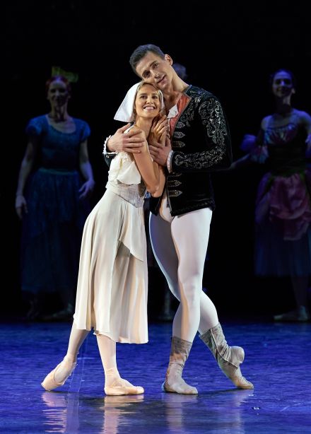 Балет «В поисках Золушки»