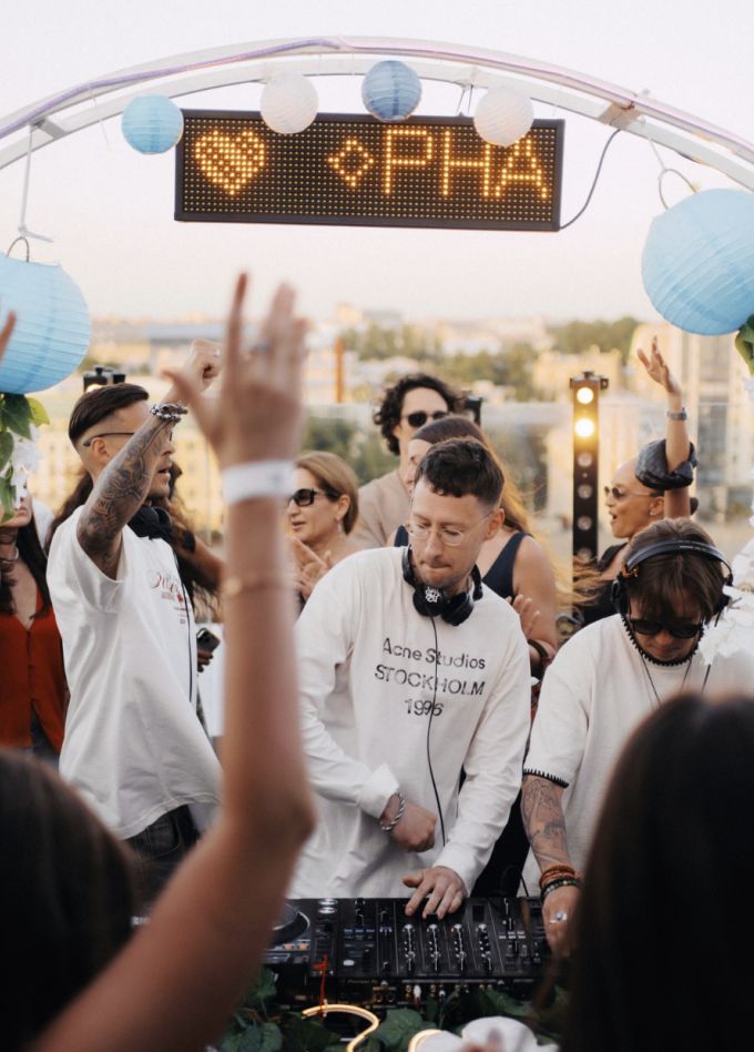 Phagamast Rooftop Daytime