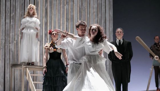 Спектакль «Анна Каренина в тропиках»