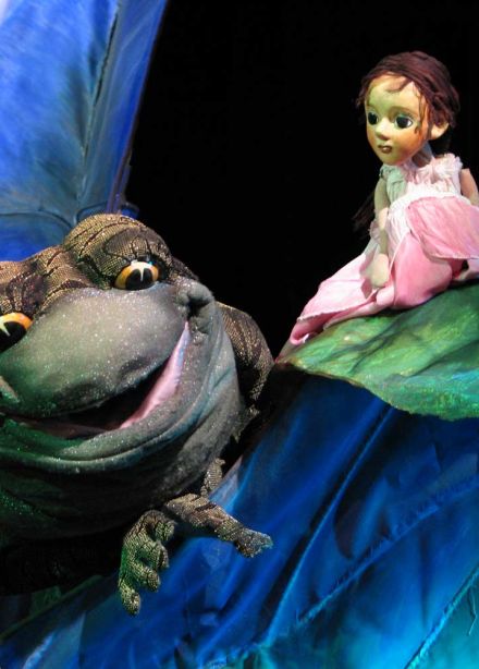 Дюймовочка