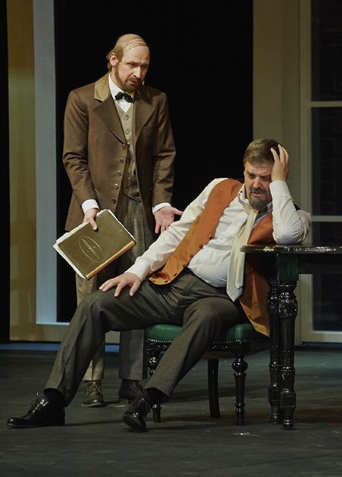 Спектакль «Свои люди»