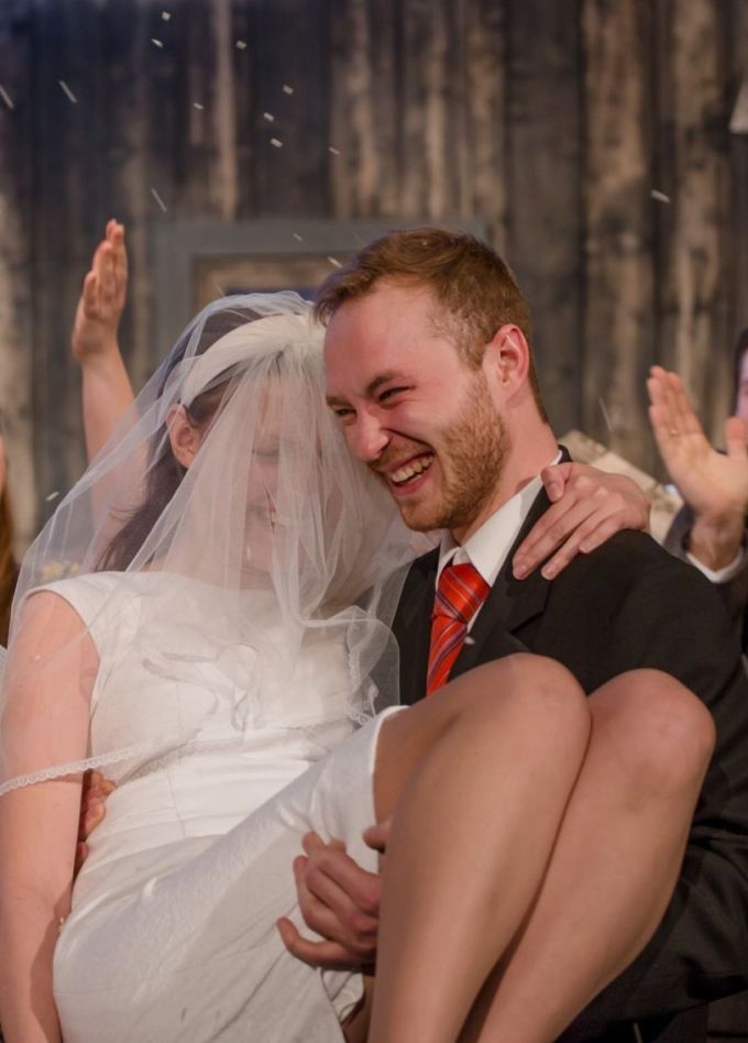 Спектакль «В день свадьбы»