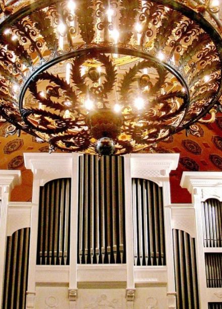 Орган и голос при свечах. Калейдоскоп столетий