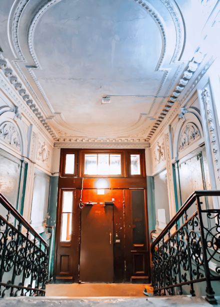 Секреты Петербурга: коммуналка, дворы, парадные