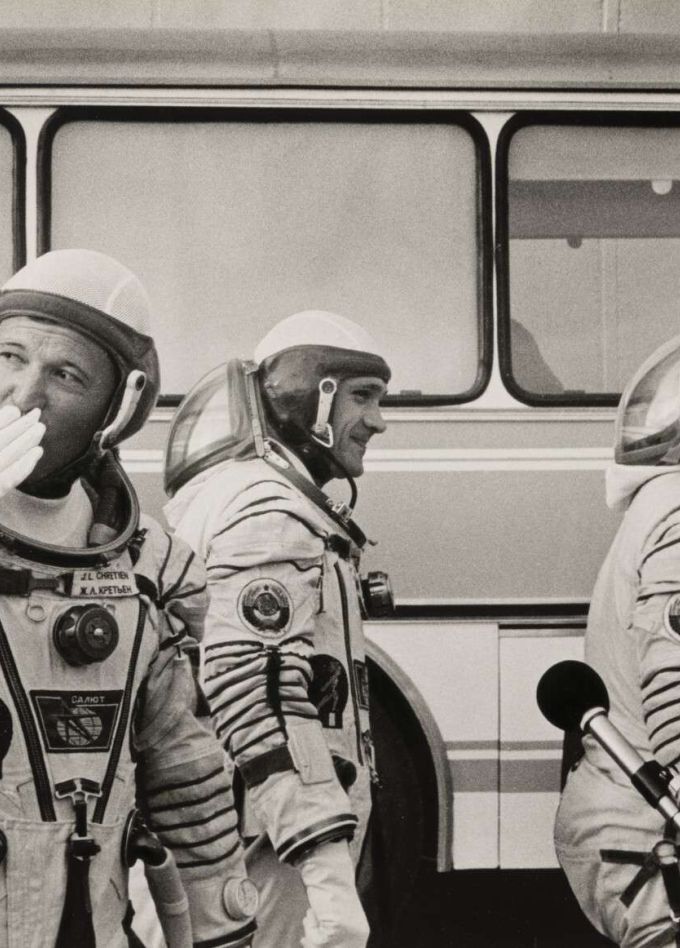 Экскурсия по выставке «Наш космос»