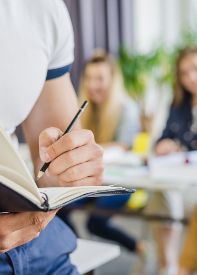 Екатерина Мишаненкова. Интимная жизнь в Средние века: целибат, гражданский брак и продажная любовь