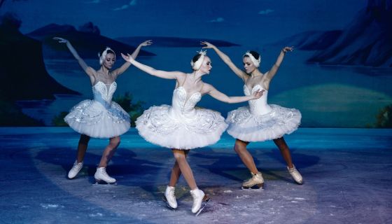 Балет на льду «Лебединое озеро»