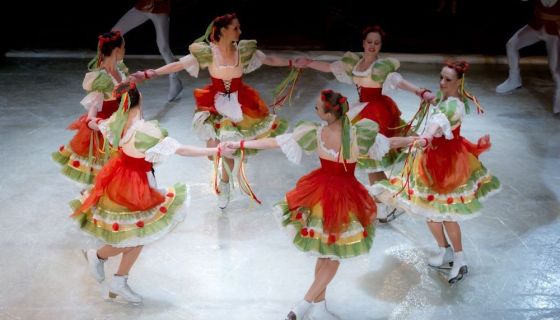 Балет на льду «Лебединое озеро»