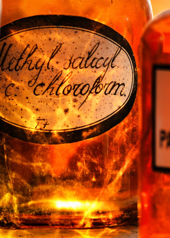 Аптека доктора Пеля: наука, алхимия и тайны Башни Грифонов