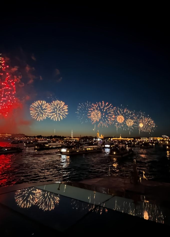 9 Мая. Салют с борта теплохода (аудиогид)