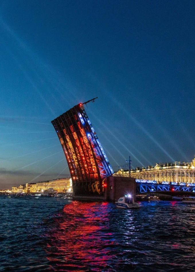 Вечерний вояж. Развод Дворцового моста