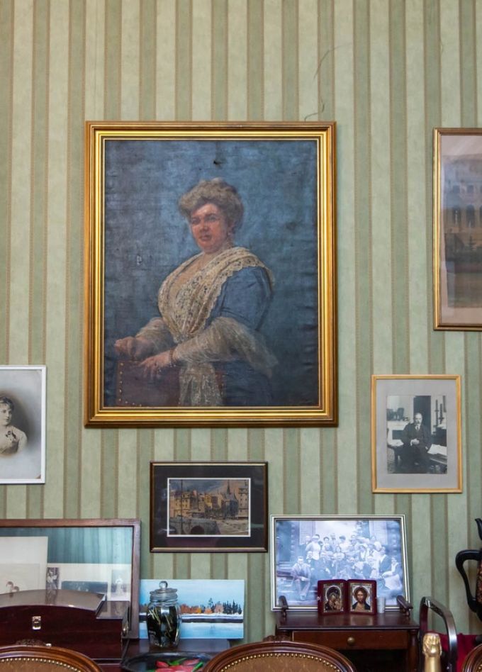 Тайны купцов Сапожниковых. Мадонна с цветком