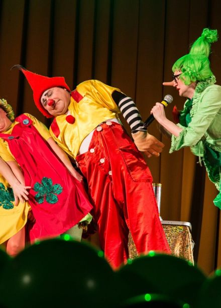 Цирк. Хи-хи шоу