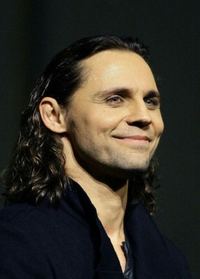 Моноспектакль "Невыносимая любовь к людям" (поэты XX века)