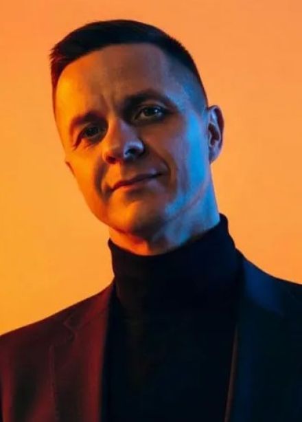 Дмитрий Хмелёв